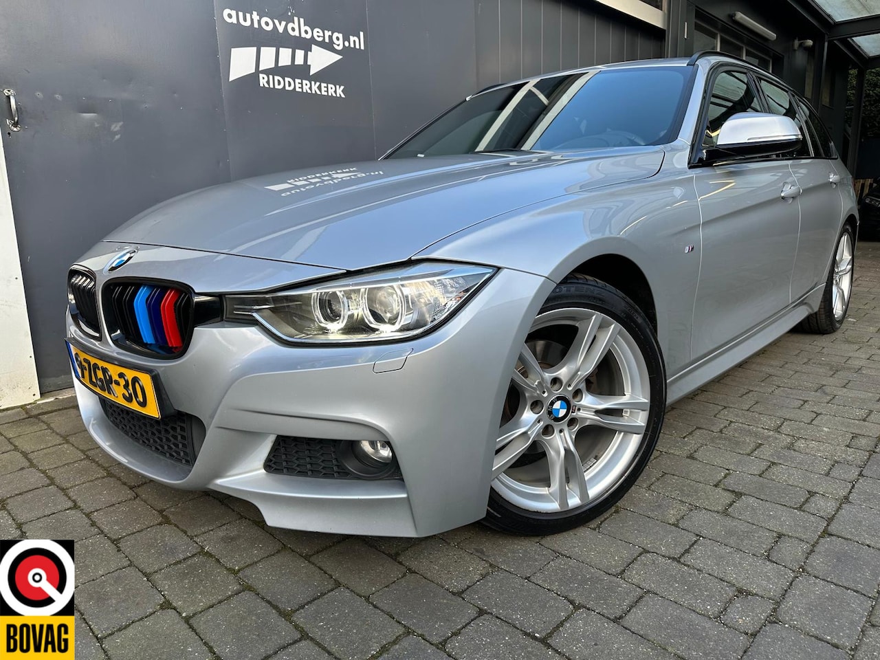 BMW 3-serie Touring - 316i High Executive M-pakket M3 Pakket | Sportstoelen | Navigatie | elektr. achterklep | - AutoWereld.nl