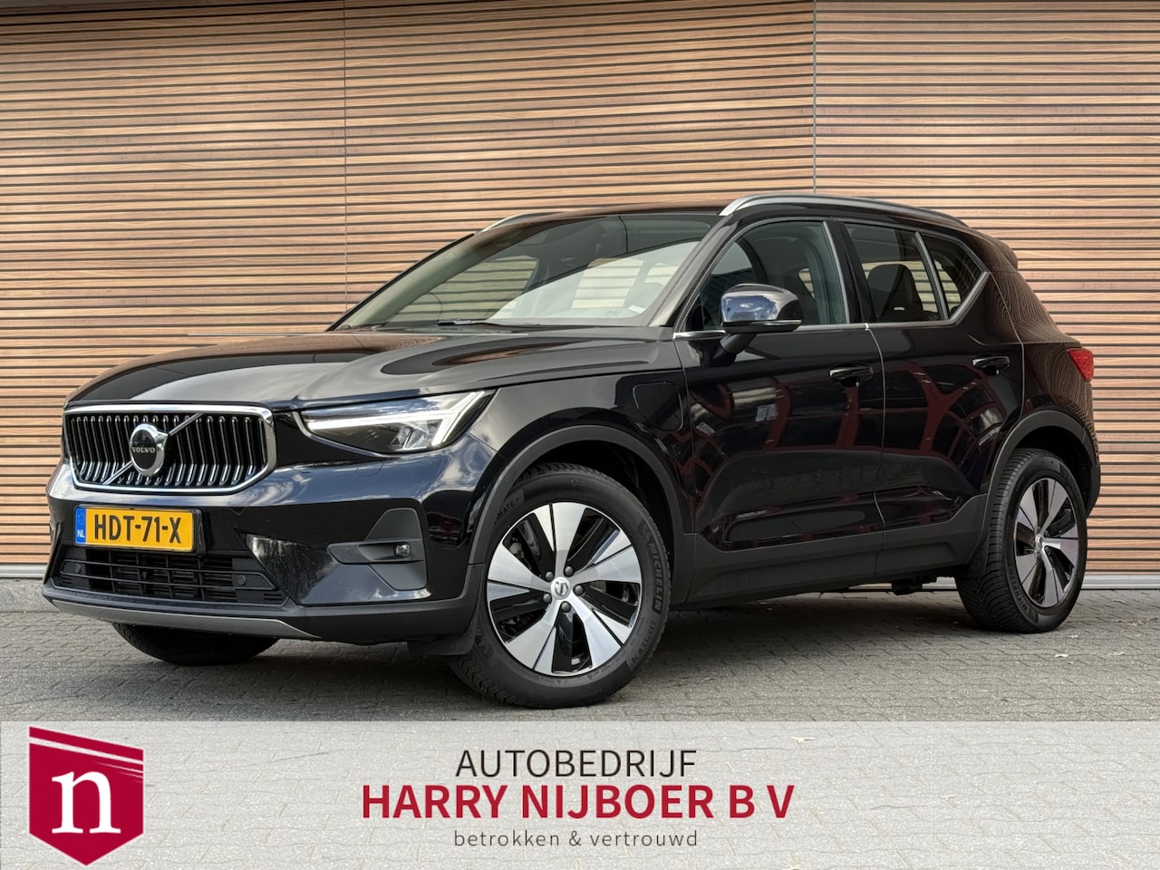 Volvo XC40 - 1.5 T4 Plug-in hybrid Ultimate Bright Dodehoek / Leer / Navi / Camera / Adapt. Cruise - AutoWereld.nl