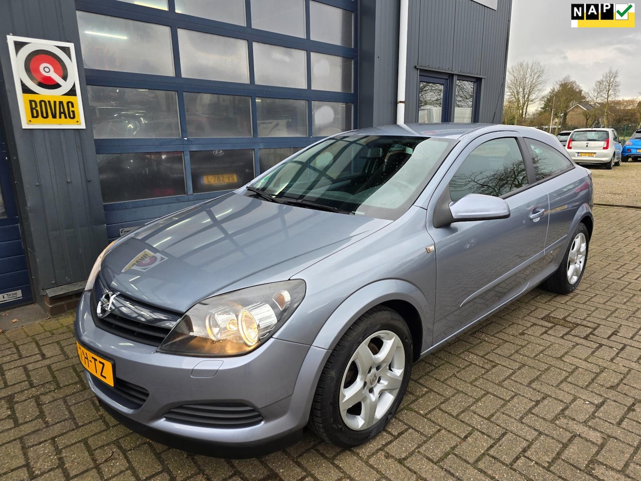 Opel Astra GTC - 1.6 Edition 1.6 Edition - AutoWereld.nl