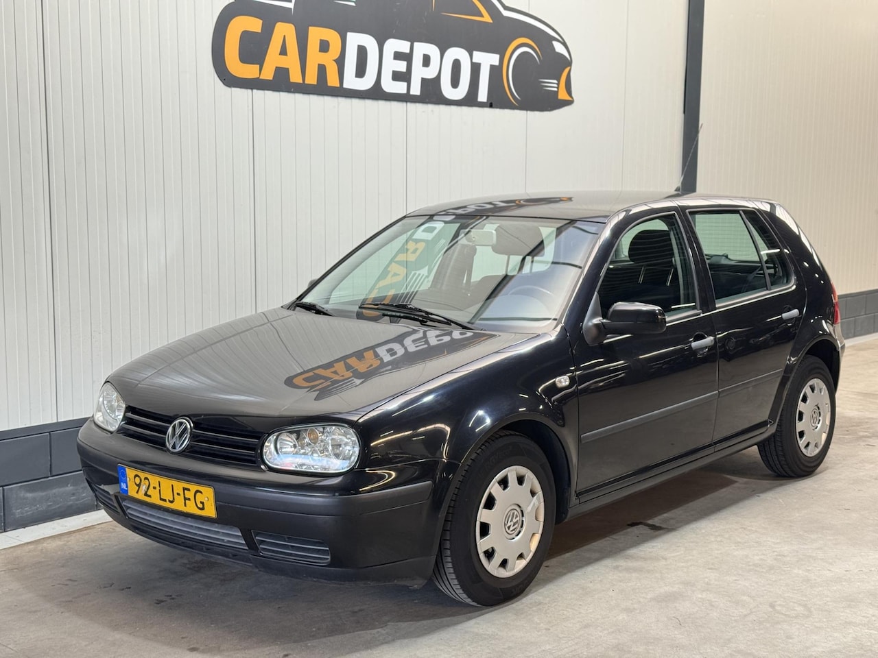 Volkswagen Golf - 1.4-16V 1.4-16V - AutoWereld.nl