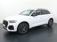 Audi Q5 - 55 TFSI e S Line | 367 PK | Trekhaak | Panoramadak | LED Matrix verlichting |