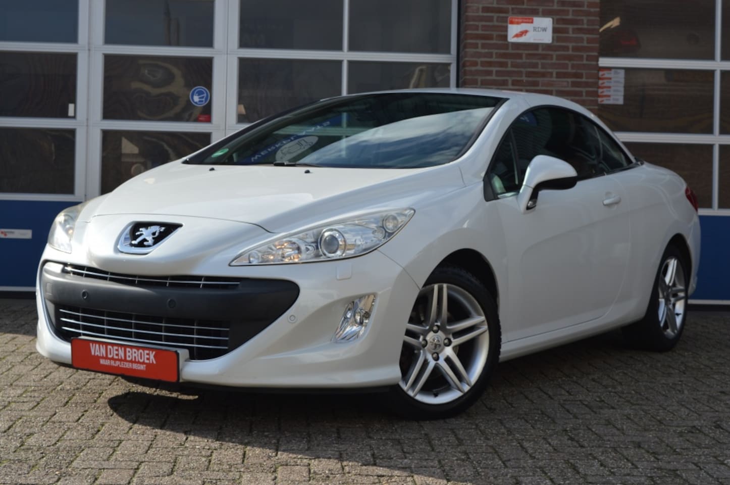 Peugeot 308 CC - 1.6 THP Feline | AUT - NAVI - LEDER - AutoWereld.nl