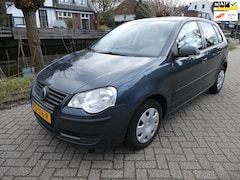 Volkswagen Polo - 1.2-12V Trendline 5-deurs 2e eig. Airco Zuinig