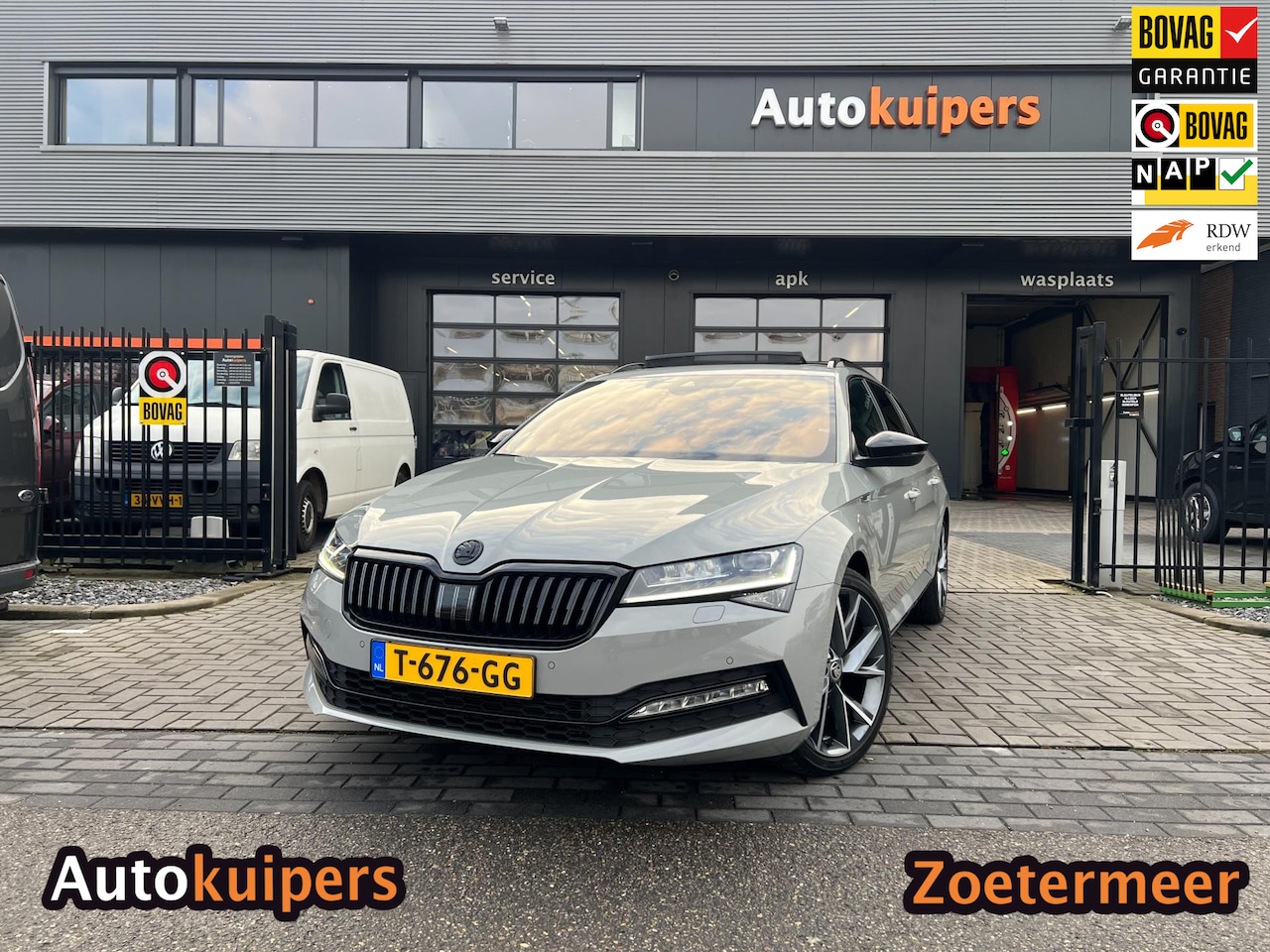 Skoda Superb Combi - 1.5 TSI ACT Sportline Business | Met panoramadak, adaptive cruise, AppleCarPlay/AndroidAut - AutoWereld.nl