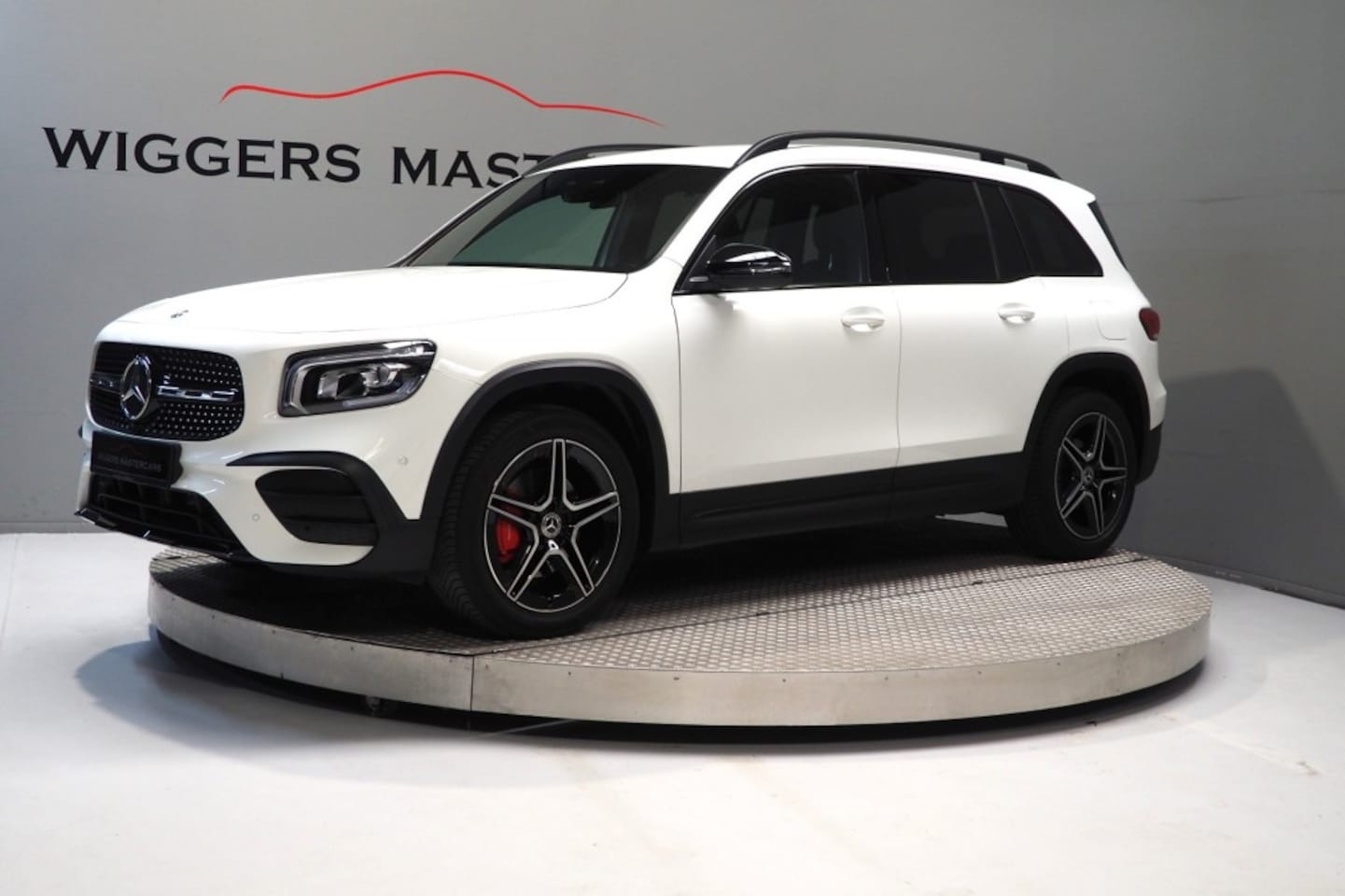 Mercedes-Benz GLB - Business AMG Pakket 136 PK, Automaat ,Dealeronderhouden - AutoWereld.nl