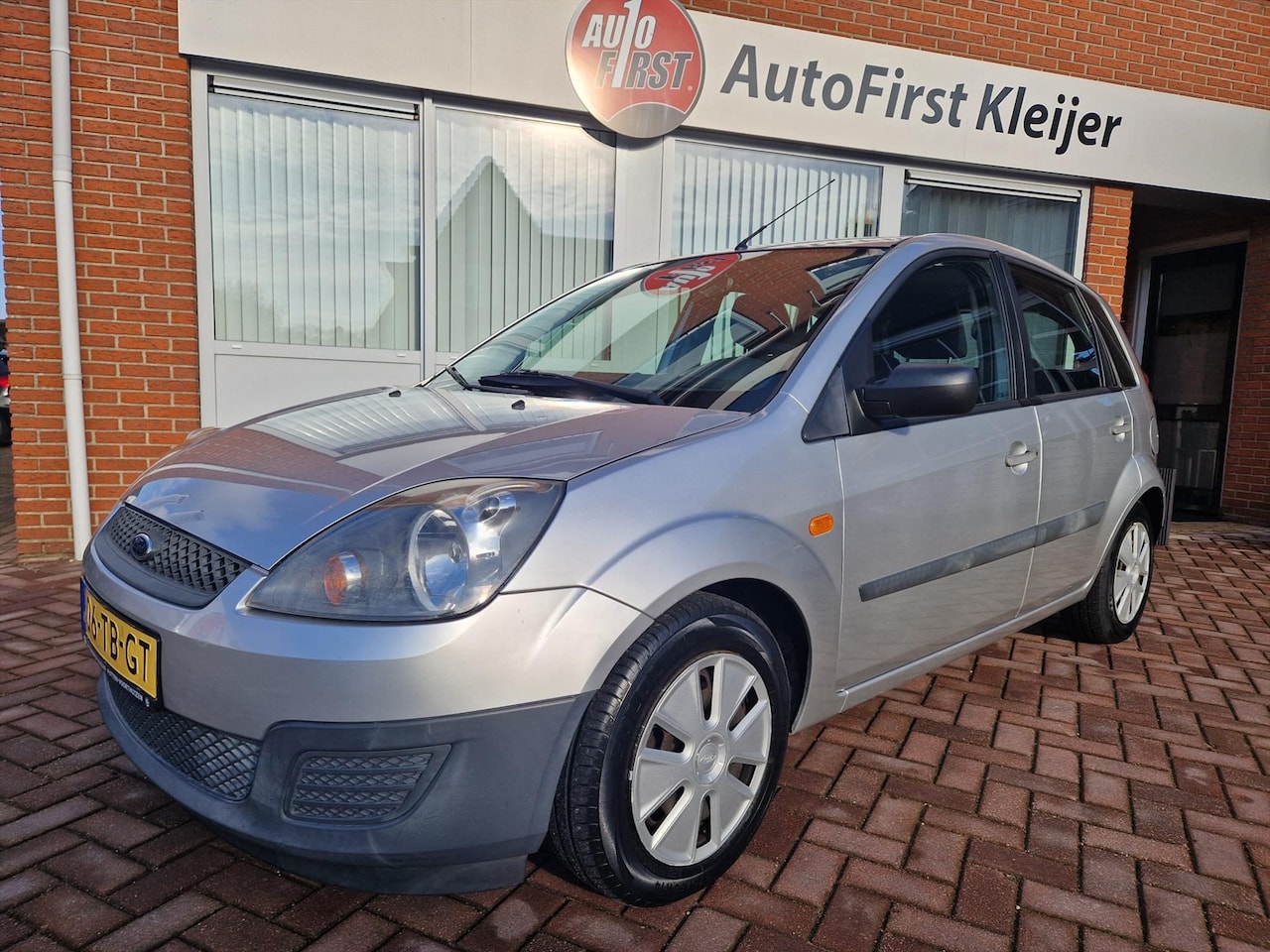 Ford Fiesta - 1.3 8V 5DR Champion Airco Trekhaak - AutoWereld.nl