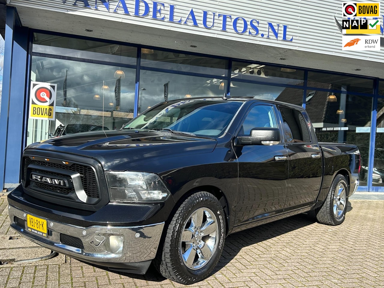 Dodge Ram 1500 - 5.7 V8 Crew Cab 5'7 Aut. LPG Marge Schuif-Kanteldak Navi Camera Park.Sens Trekhaak! - AutoWereld.nl