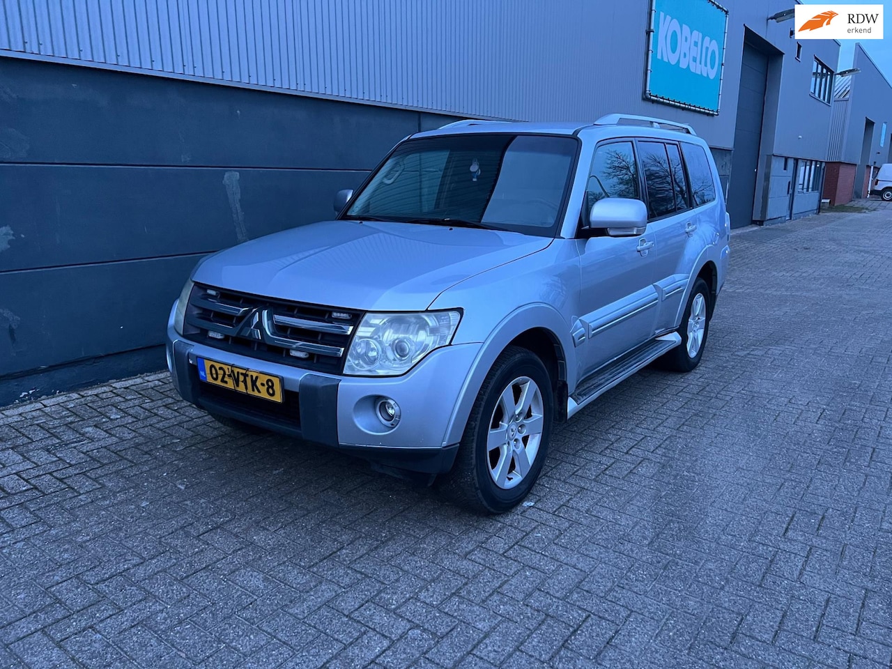 Mitsubishi Pajero - 3.2 DI-D Intense Panel Van 3.2 DI-D Intense Panel Van - AutoWereld.nl