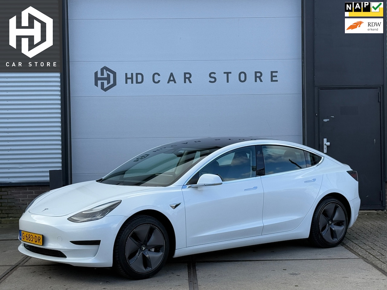 Tesla Model 3 - Standard RWD Plus 60 kWh 85% SOH TREKHAAK AUTOPILOT - AutoWereld.nl