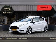 Ford Fiesta - 1.6 ST2|Stage1|205PK|Recaro|Netjes