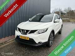 Nissan Qashqai - 1.2 Premier Edition 360 CAMERA/PANO/STOELVERWARMING/NAVI/KEYLESS