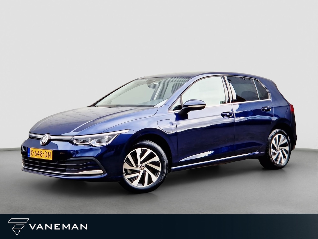 Volkswagen Golf - 1.4 eHybrid Style | BSD | Stoel- en stuurverwarming | IQ Light | ACC | Navi | - AutoWereld.nl