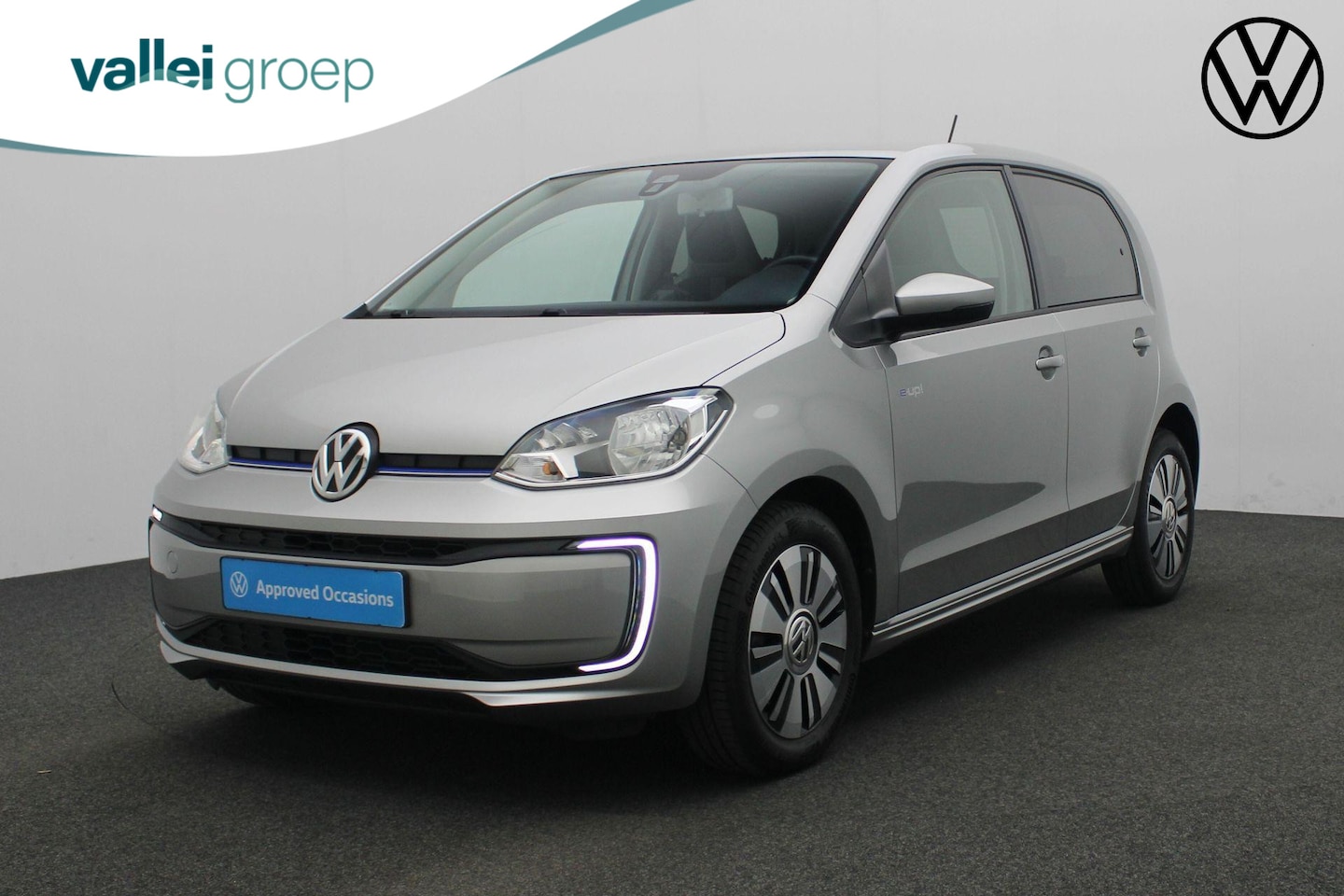 Volkswagen e-Up! - 82 pk | Stoelverwarming | Parkeersensoren achter | Navigatie via App | Cruise Control - AutoWereld.nl