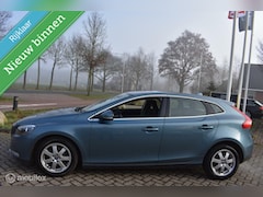 Volvo V40 - 1.6 D2 Momentum 2013|Clima|Cruise|Navi