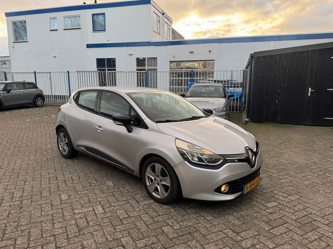 Renault Clio - 1.5 dCi ECO Expression - AutoWereld.nl