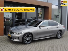 BMW 3-serie - 330e eDrive Edition 31.000km | Oxidgrau | Leer/Memory | 360Cam | HarmanKardon | 18” | Head