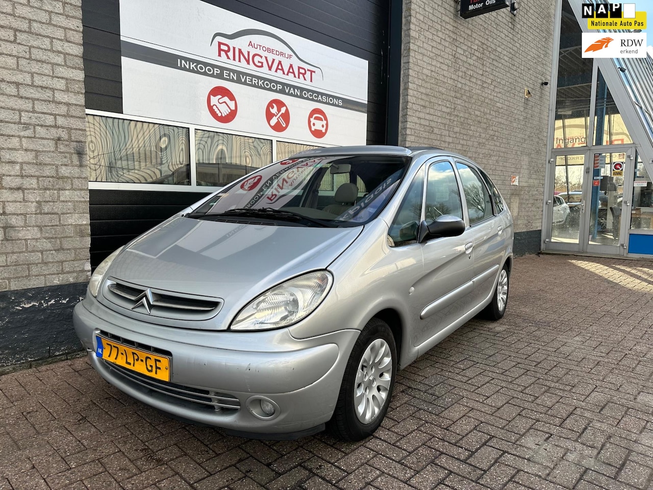 Citroën Xsara Picasso - 2.0i-16V Exclusive Automaat - AutoWereld.nl