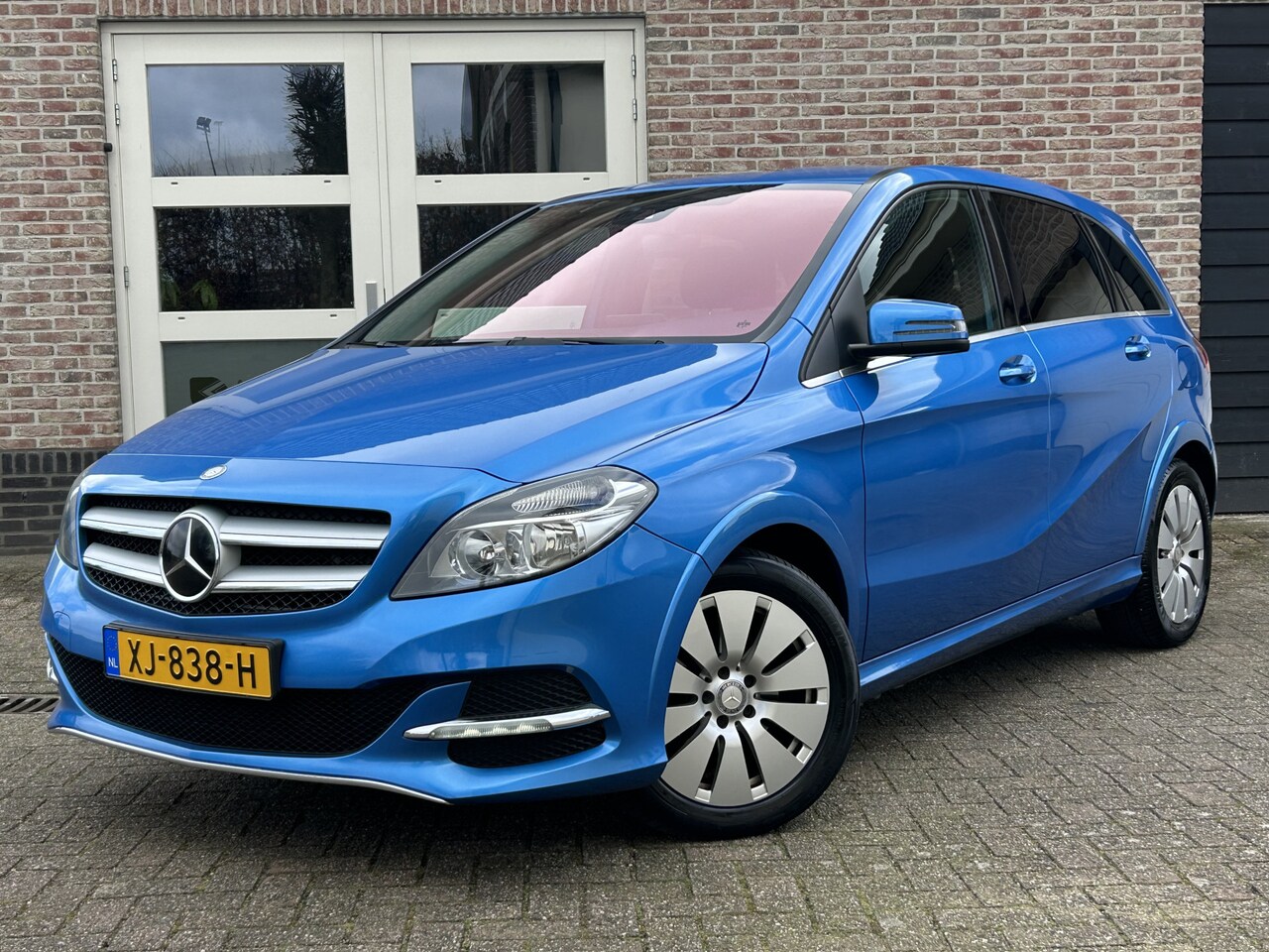 Mercedes-Benz B-klasse - 250 e Ambition 28kWh Navi Clima - AutoWereld.nl