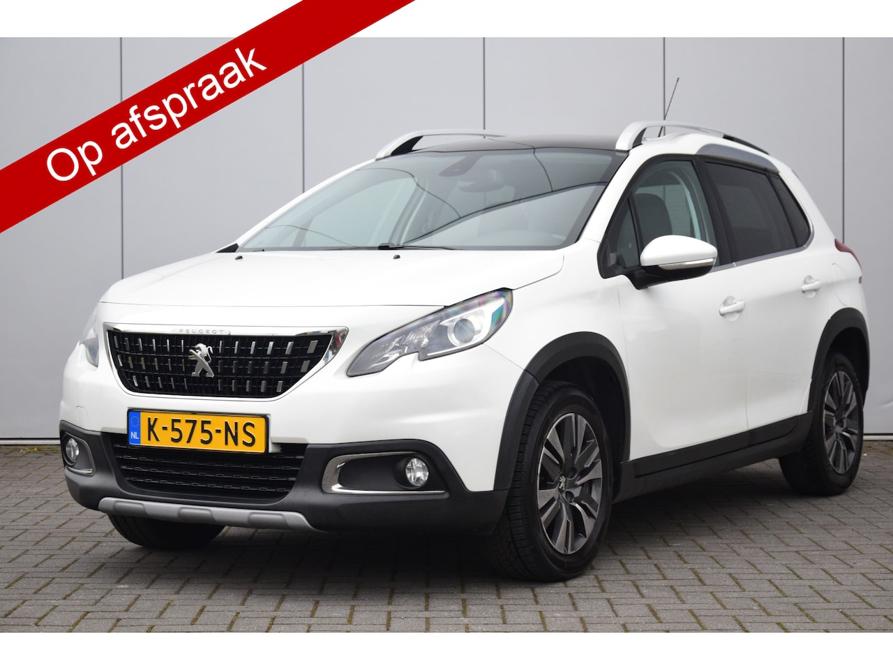 Peugeot 2008 - 1.2 PureTech Allure Pano/dak Navi Priv/glass Pdc Ecc Cruise - AutoWereld.nl