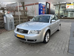 Audi A4 Limousine - 2.0 FSI Pro Line MT