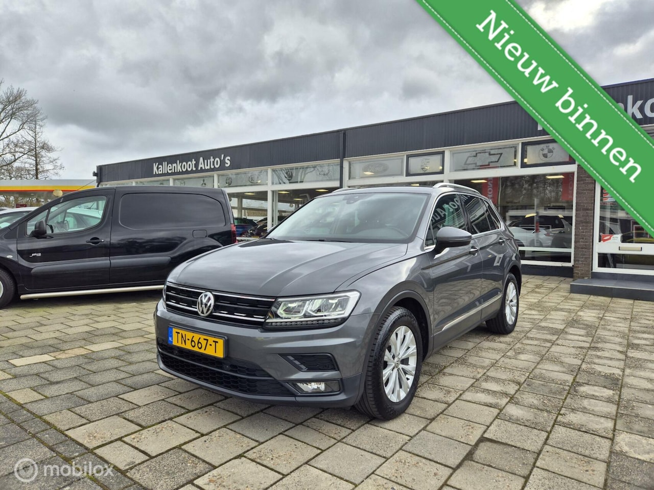 Volkswagen Tiguan - 1.4 TSI Comfortline 1.4 TSI Comfortline, DSG, Trekhaak, Navi - AutoWereld.nl