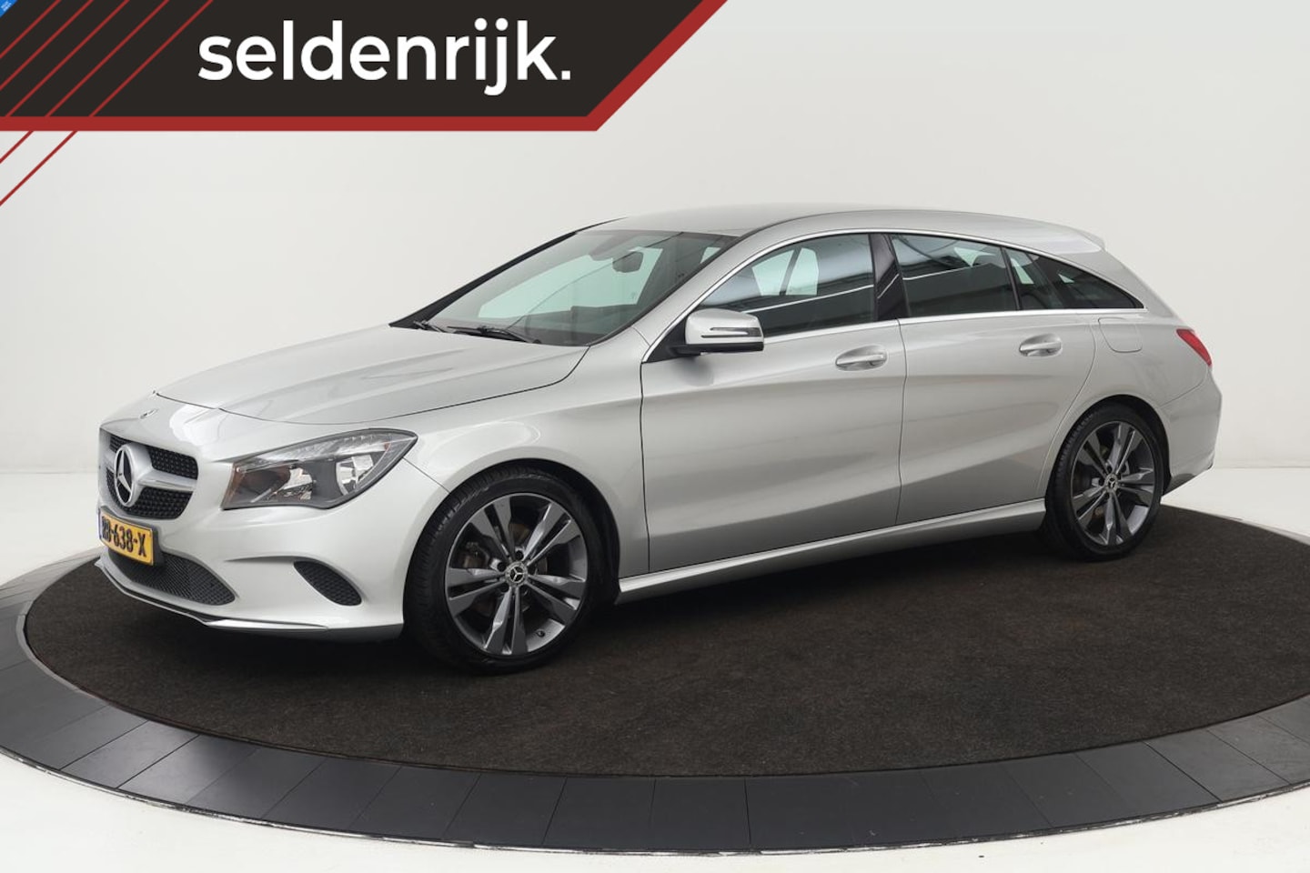 Mercedes-Benz CLA-klasse Shooting Brake - 180 Business Solution | Carplay | Camera | Half leder | Navigatie | Cruise control | Airco - AutoWereld.nl