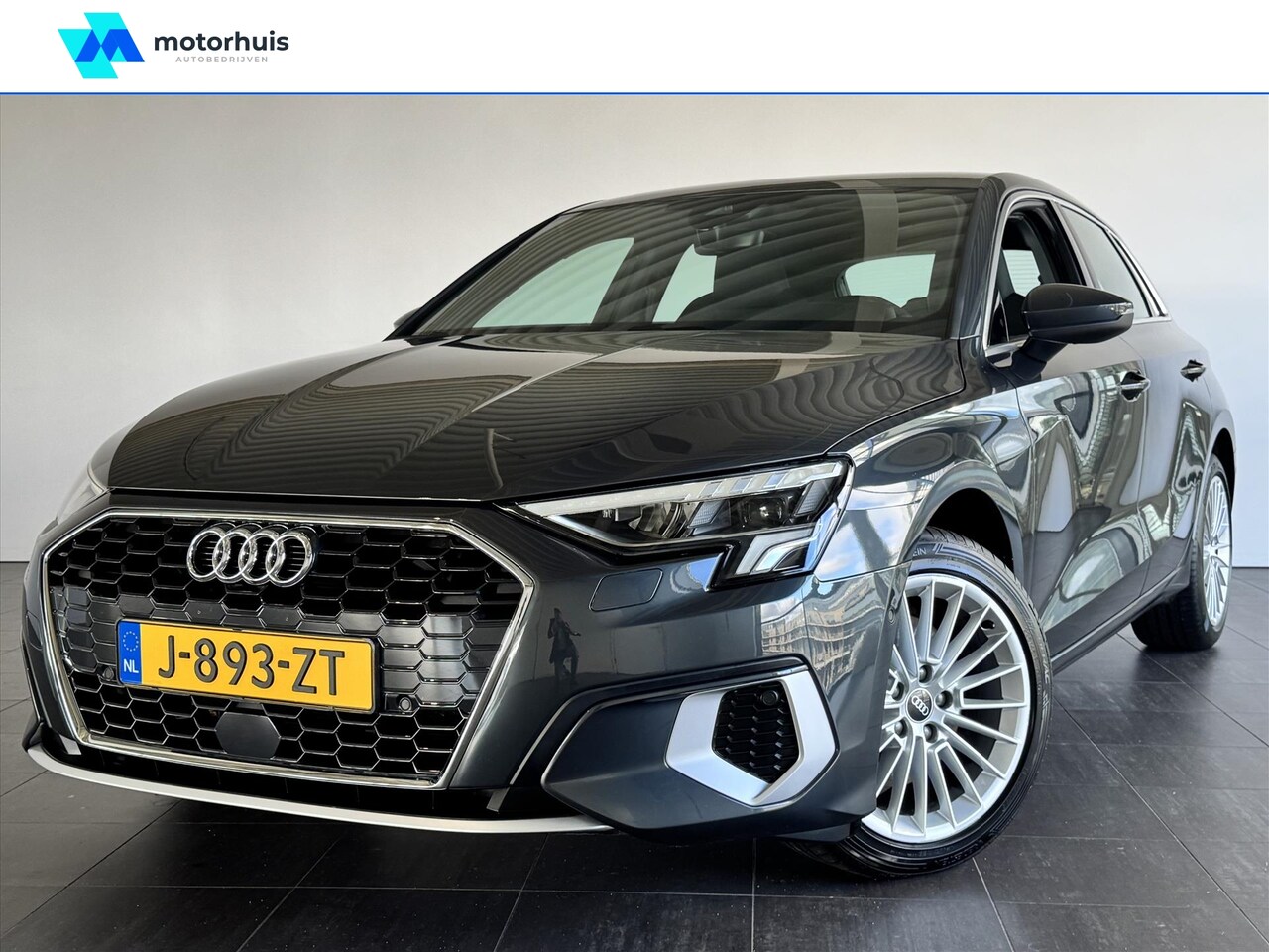 Audi A3 Sportback - 30 TFSI 110pk Business Edition Apple/Android - AutoWereld.nl