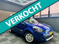 Renault Clio - 1.2 Collection navi Cruise Airco Pdc Trekhaak In Nieuwstaat