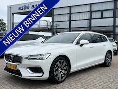 Volvo V60 - 2.0 T8 Twin Engine 390 pk AWD Inscription Panoramadak Trekhaak Leder Stoelverwarming Stand