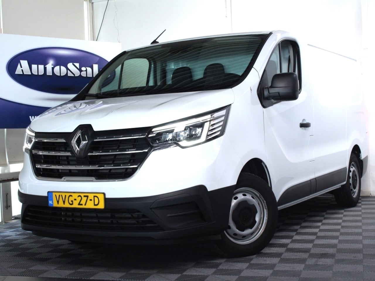 Renault Trafic - 2.0 dCi 110 T29 Comfort 1eEIG! TREKHK DAB BLUET PDC '23 - AutoWereld.nl