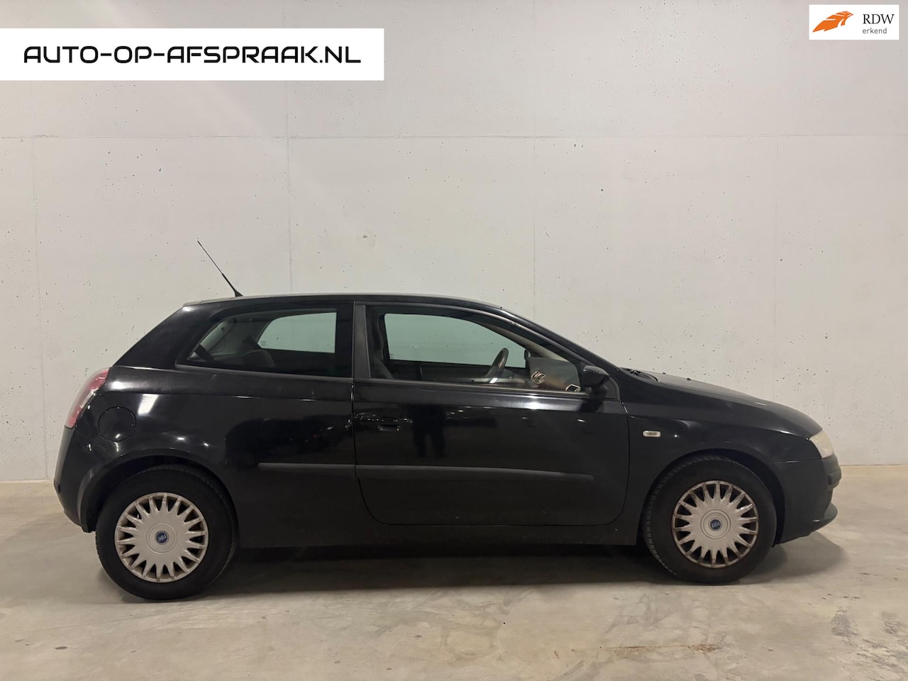 Fiat Stilo - 1.4-16V Active Airco APK NAP - AutoWereld.nl