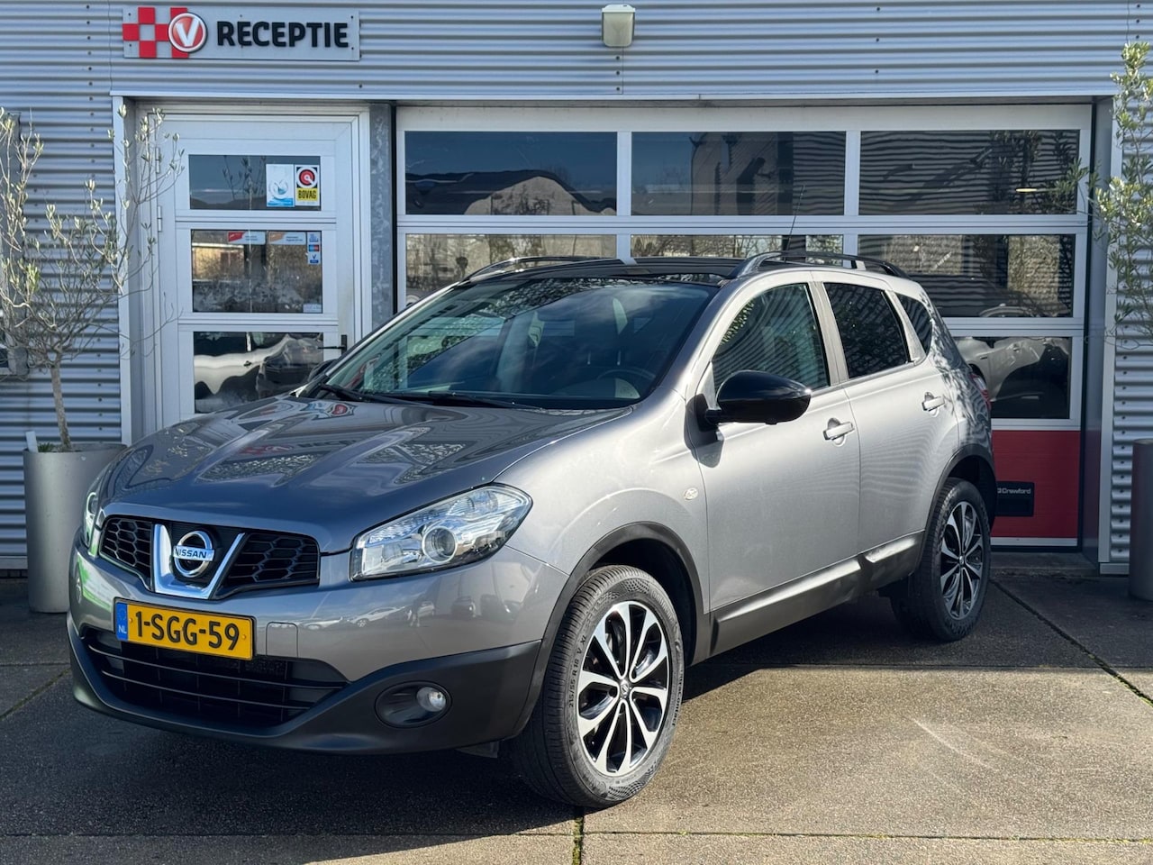 Nissan Qashqai - 1.6 Connect 360 Cam / Pano dak / Navi / Cruise / 1-Eig / Org-Ned - AutoWereld.nl