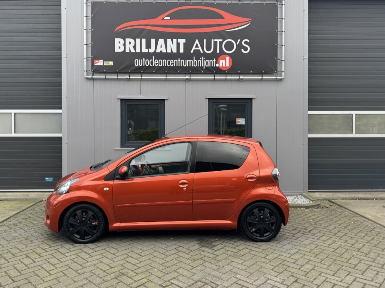 Toyota Aygo - 1.0 VVT-i Aspiration 1.0 VVT-i Aspiration - AutoWereld.nl