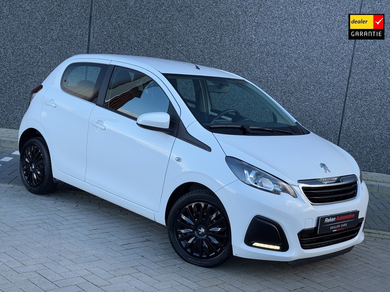 Peugeot 108 - 1.0 e-VTi Led Multifunctioneel stuur 5drs Airco - AutoWereld.nl