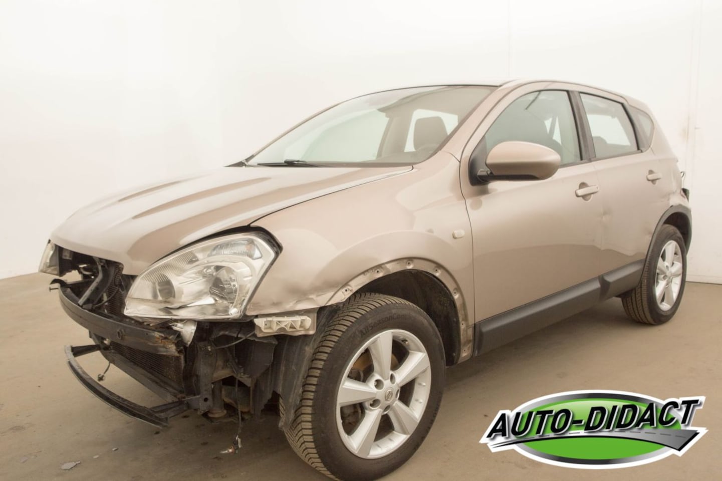 Nissan Qashqai - 1.6 2WD Airco - AutoWereld.nl