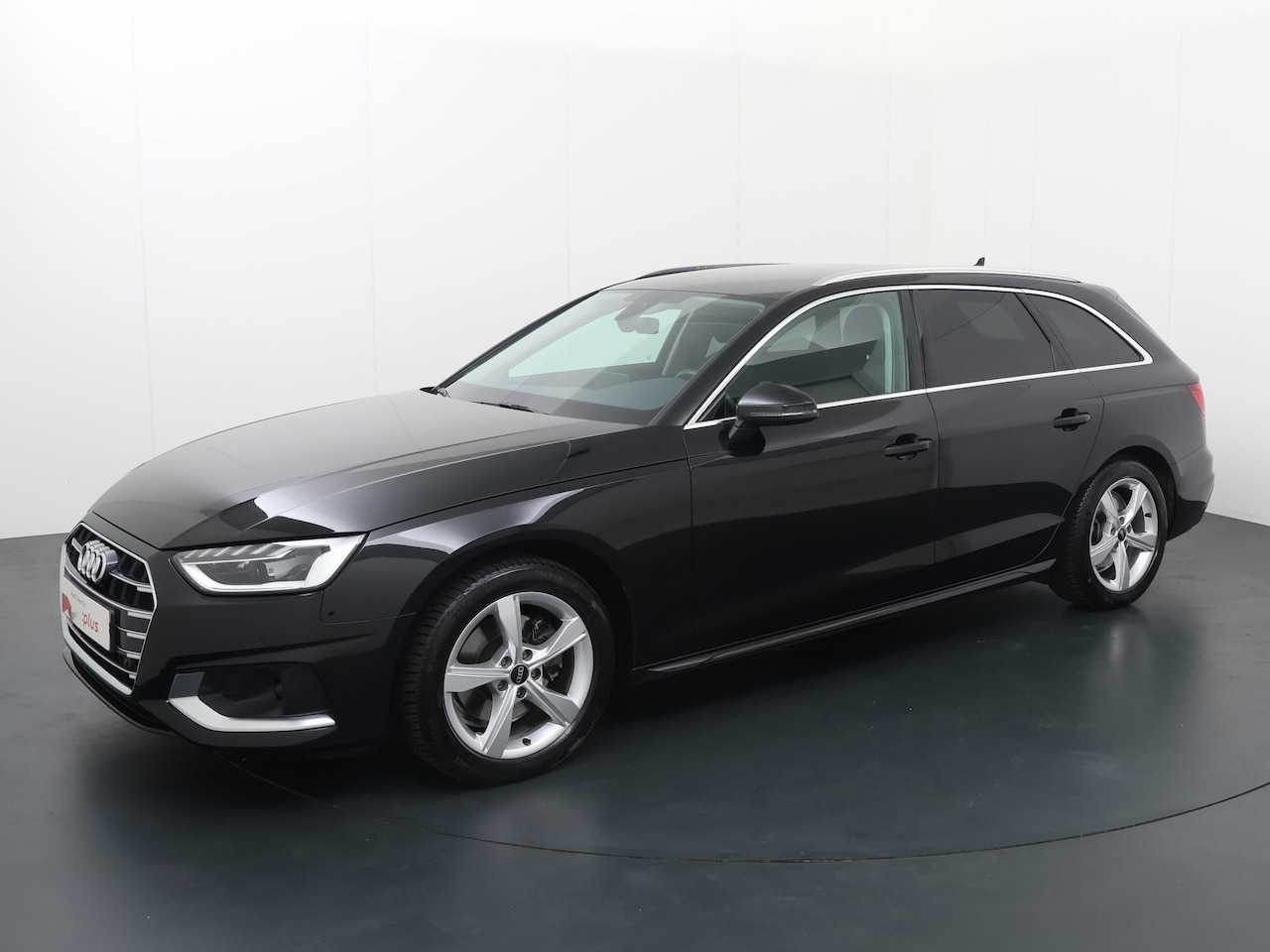 Audi A4 Avant - 35 TFSI Advanced Edition | 150 PK | Automaat | Navigatie | Parkeersensoren voor en achter - AutoWereld.nl