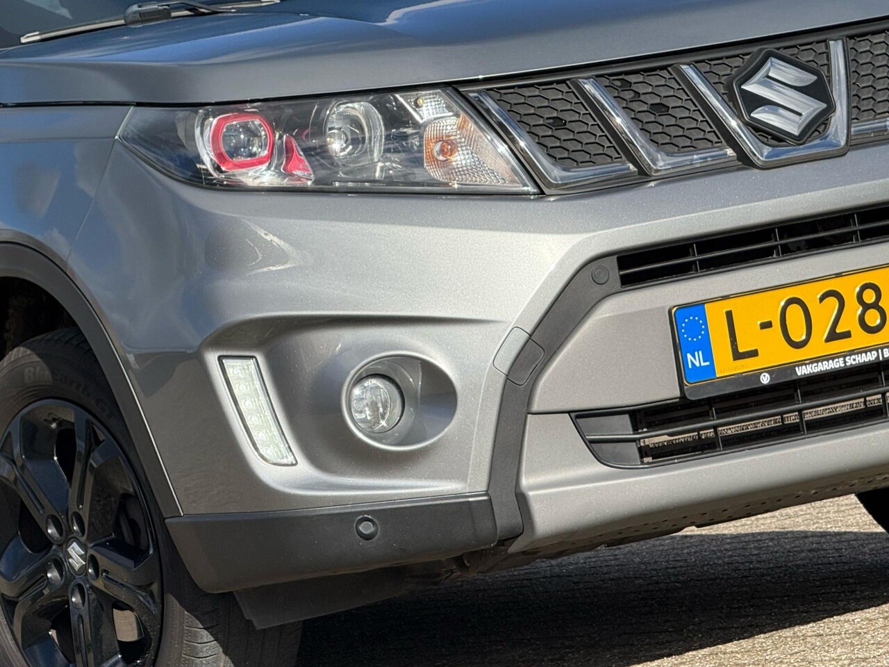 Suzuki Vitara - 1.4 S Allgrip - 2 Tone Galactic Grey/Cosmic Black - Nav/Camera/Trkhk - AutoWereld.nl