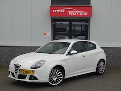 Alfa Romeo Giulietta - 1.4 T Distinctive 120PK airco LM 4-deurs