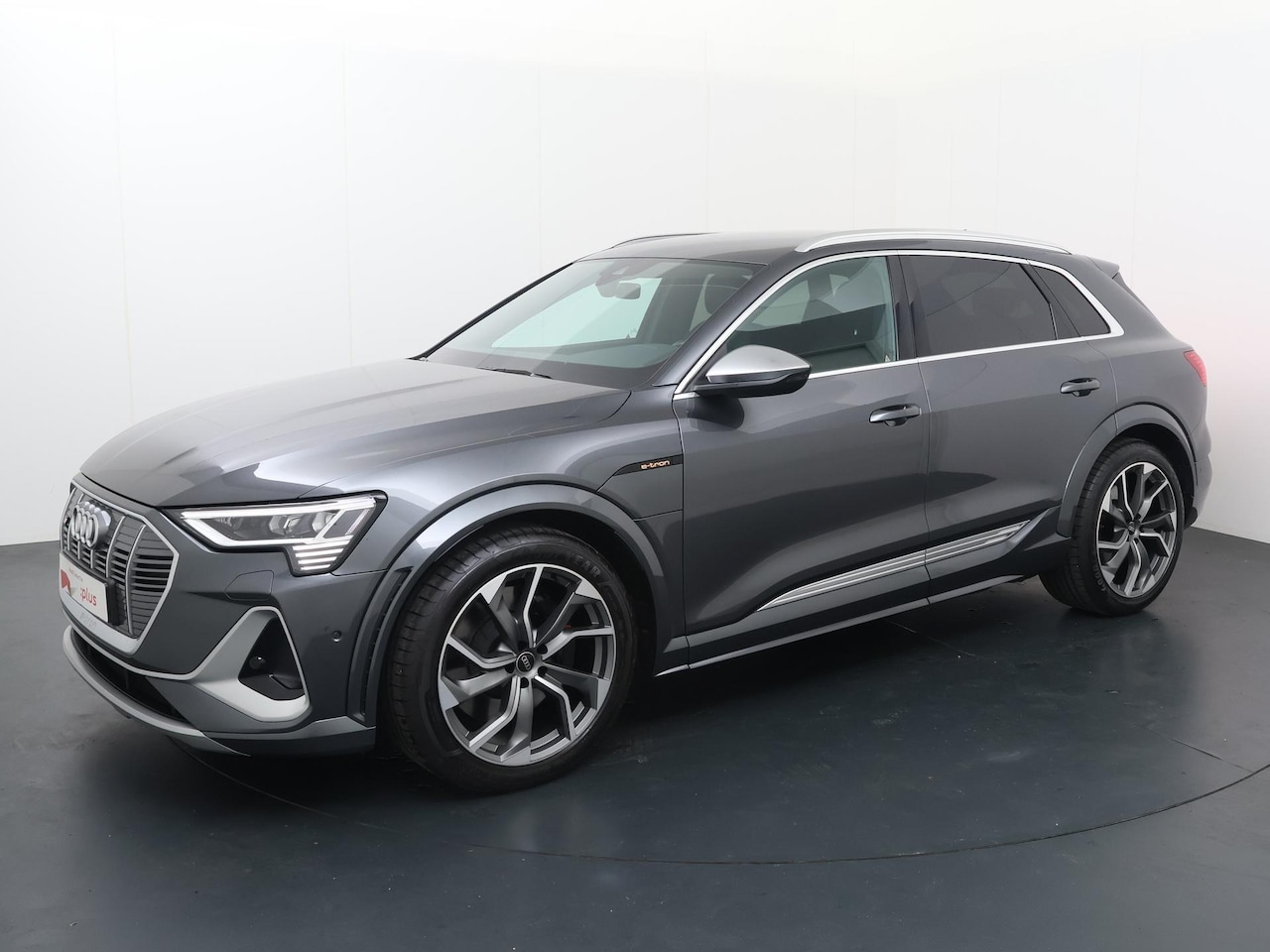 Audi e-tron - S quattro 95 kWh ( 503 PK | Trekhaak | S Line | half lederen bekleding | Lichtmetalen velg - AutoWereld.nl