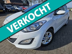 Hyundai i30 - 1.6 GDI Business Edition. 2013. Climate/Cruise/Leder/Navi/Stoelverwarming/Camera etc