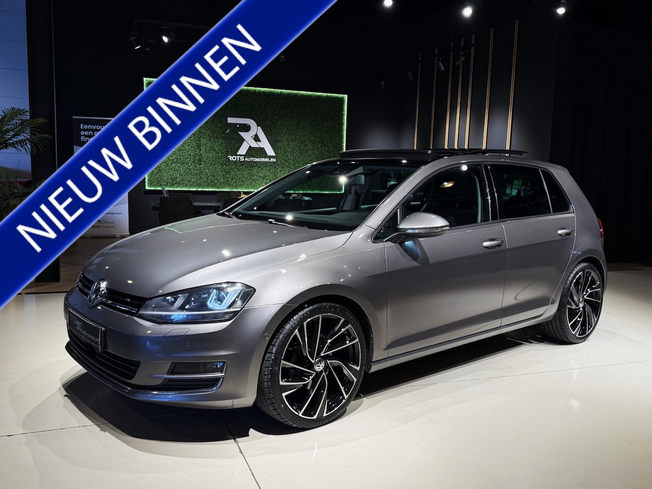 Volkswagen Golf - 1.4 TSI ACT DSG Highline Panodak|ACC|Keyles|Camera|Navi Grijs - AutoWereld.nl