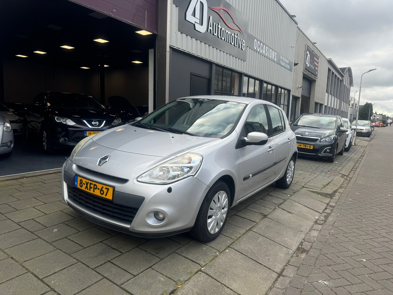 Renault Clio - 1.2-16V Authentique 1.2-16V Authentique - AutoWereld.nl