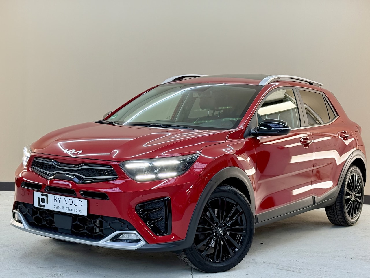 Kia Stonic - 1.0 T-GDi MHEV GT-PlusLine 1.0 T-GDi MHEV GT-PlusLine, 120Pk, 2022, Dealeronderhouden, 1ste eigenaresse, Stoel + Stuu - AutoWereld.nl