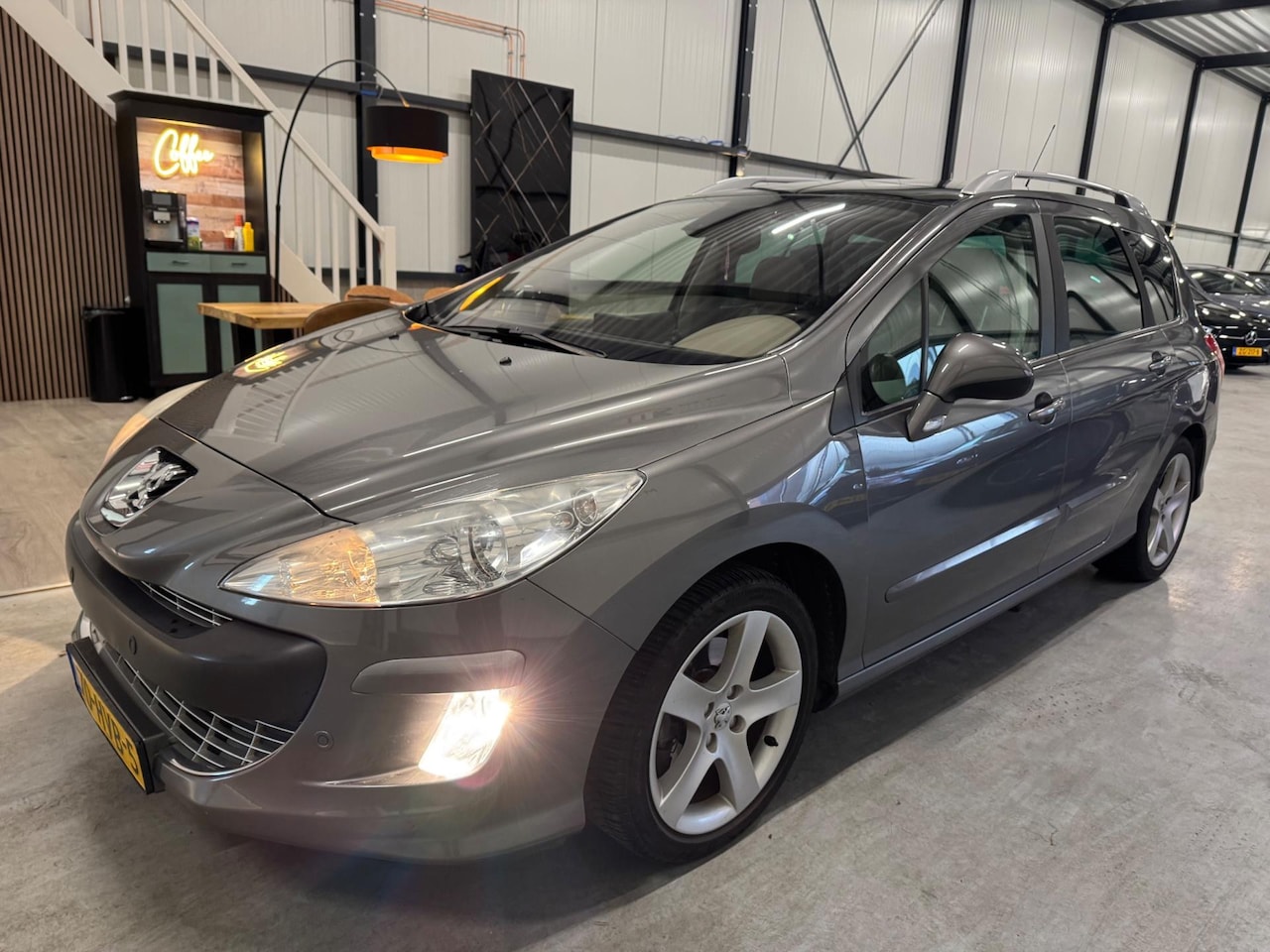 Peugeot 308 - 1.6 THP XT 2009 7p Leder interieur Nette Auto - AutoWereld.nl