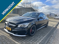 Mercedes-Benz CLA-Klasse - AMG 45 4MATIC Ed. 1 / PANO / PDC