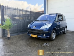 Peugeot 1007 - 1.4 Urban Airco, NAP, aflevering met nieuwe APK