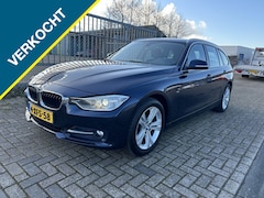 BMW 3-serie Touring - 316i Sport / Xenon / Groot Navigatie / Elek Koffer /