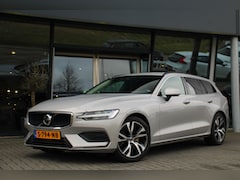 Volvo V60 - V60 B4 Core | Adaptive Cruise | Stuur/Stoelverwarming | Camera | 18-Inch | BLIS | Trekhaak