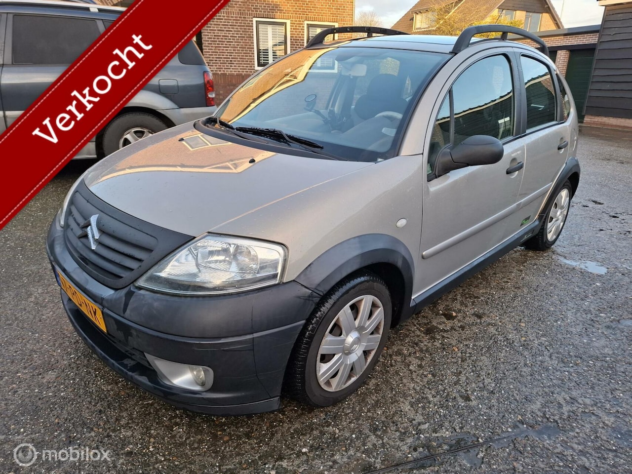 Citroën C3 - 1.4i-16V Différence Automaat/Airco NAP! - AutoWereld.nl