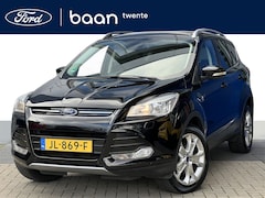 Ford Kuga - 1.5 Titanium | Trekhaak | Elekt. achterklep | Camera | Winter Pack | Navigatie